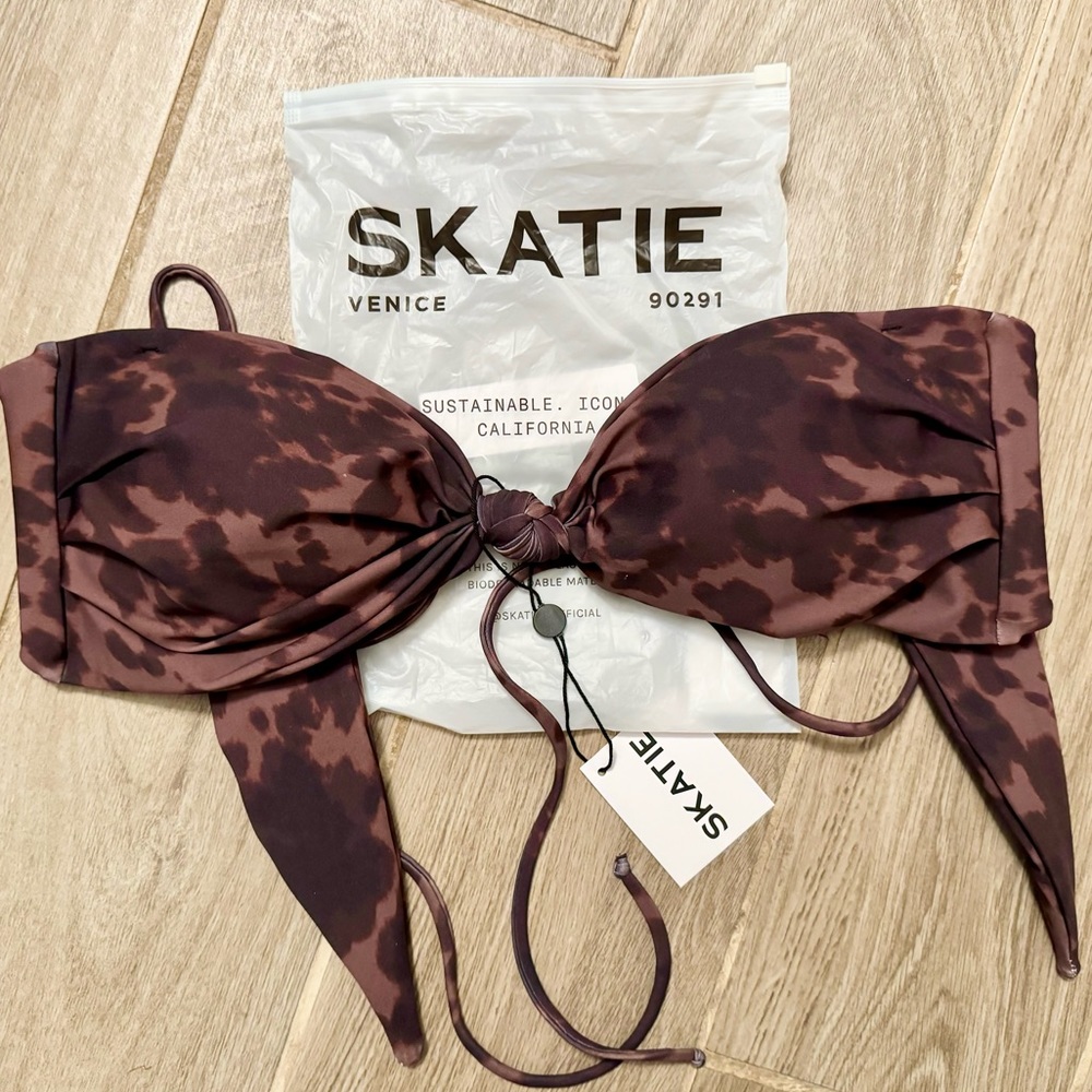 Skatie Lyndi Yellowstone Bikini Top